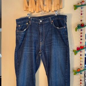 EUC LEVI STRAUSS CO Dark Blue 559 Jeans 40X32.